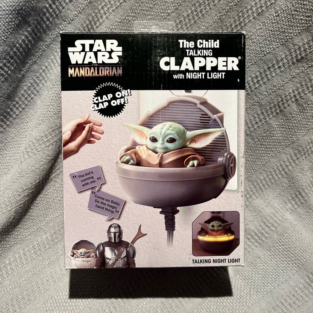 The Child Mandalorian Talking Clapper & Night Light